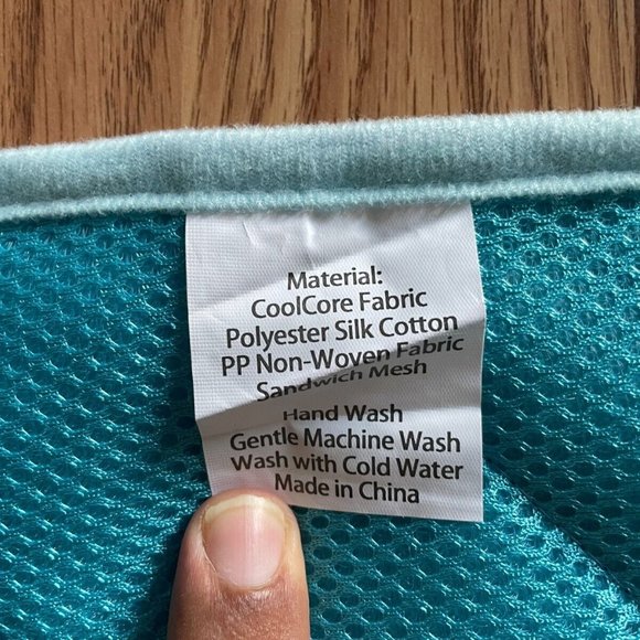 Inspector Tail Self Cooling Mat for Dog Blue Cool Core Fabric Sandwich Mesh Mat - Picture 8 of 10